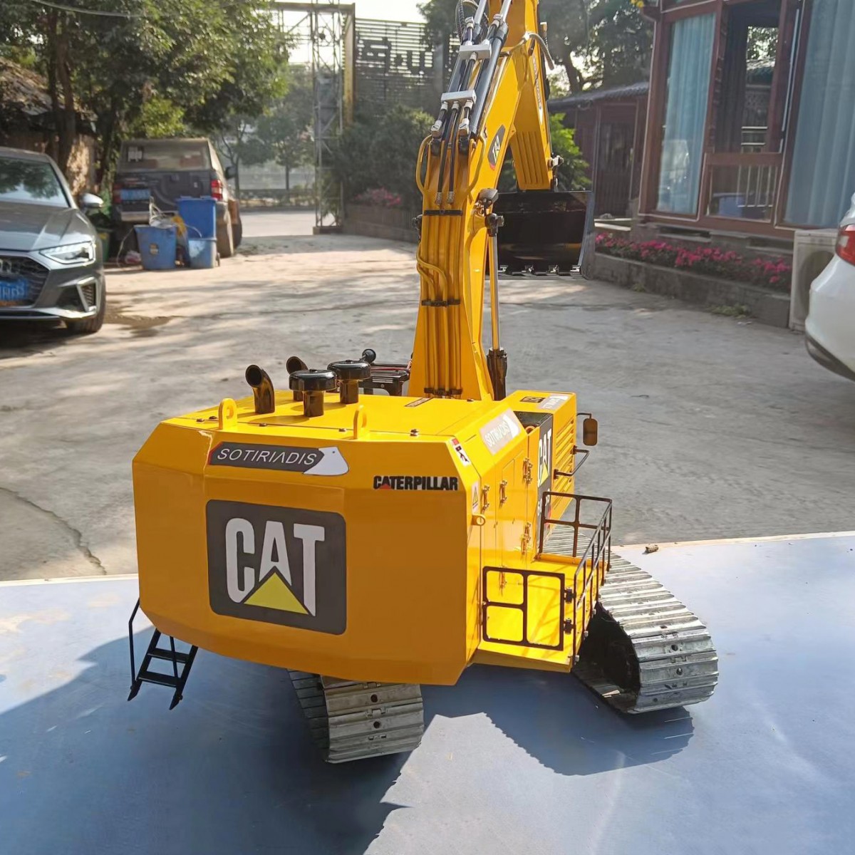 1-14 Cat 6015B Rc Hydraulic Excavator Model | Eaglemach